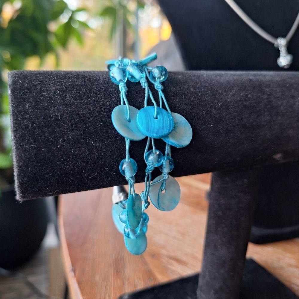 Boho Blue Shell Bead Bracelet Adjustable Beaded Summer Beach Jewelry